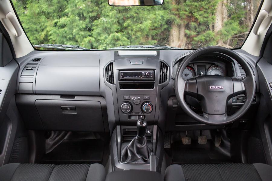 Торпедо Isuzu D-Max Ultility Double Cab 2018 года  (UK) (фото 24 из 24)